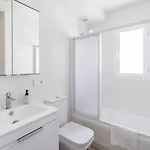 Ar11 Stylish Flat In Perfect Location 아파트 *